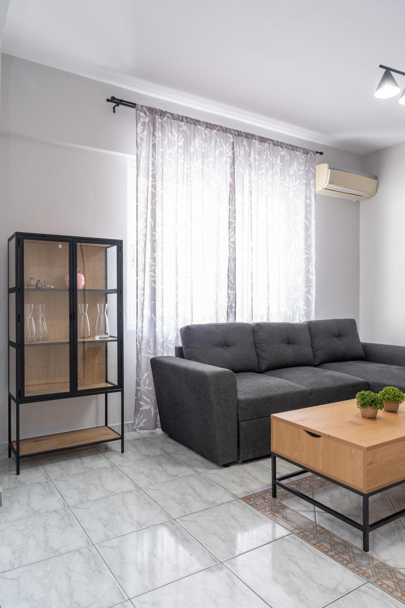 Ninas Central Apartment Kavala Eksteriør billede
